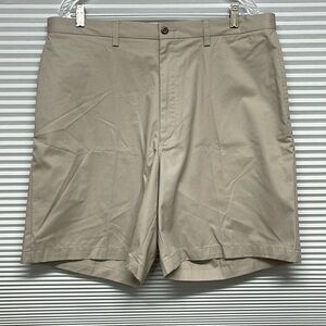 Haggar NWT Khaki Expandable Waistband Cotton Twill Shorts Size 38